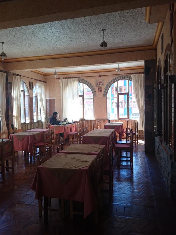 Hostal Real Los Andes Del Lago Копакабана Екстериор снимка