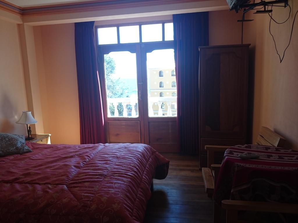 Hostal Real Los Andes Del Lago Копакабана Стая снимка