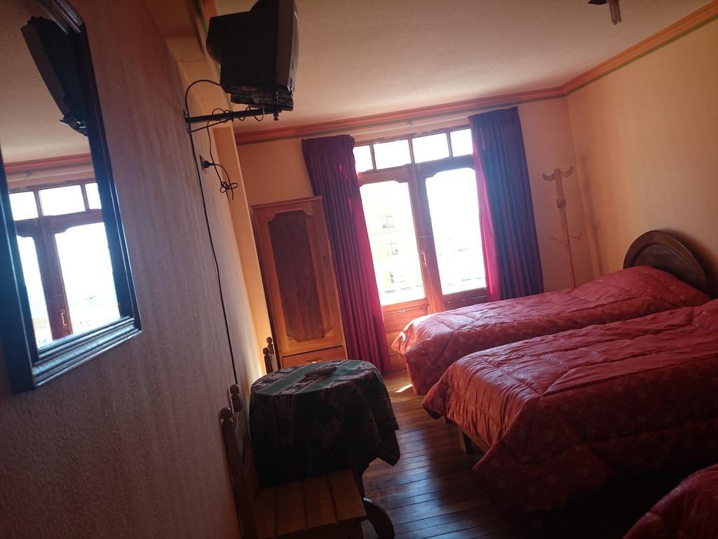 Hostal Real Los Andes Del Lago Копакабана Стая снимка