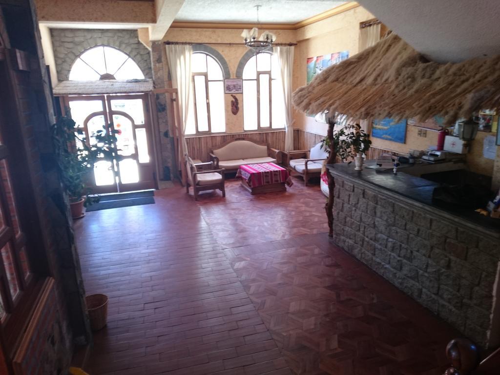 Hostal Real Los Andes Del Lago Копакабана Екстериор снимка