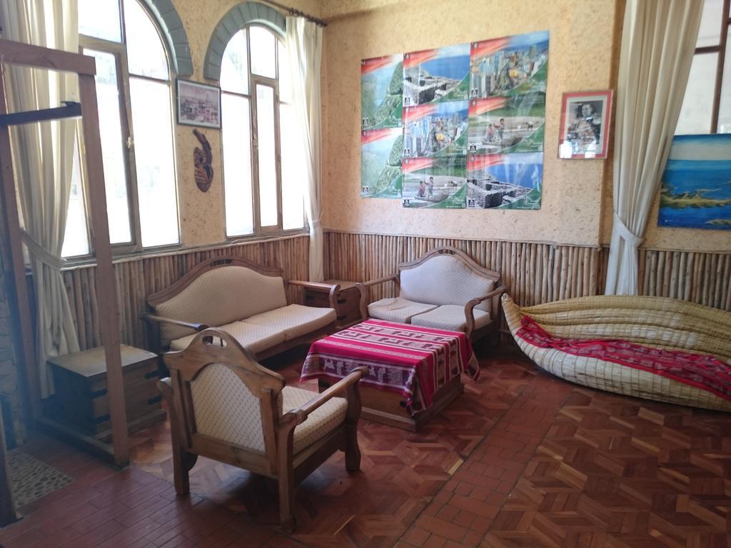 Hostal Real Los Andes Del Lago Копакабана Екстериор снимка