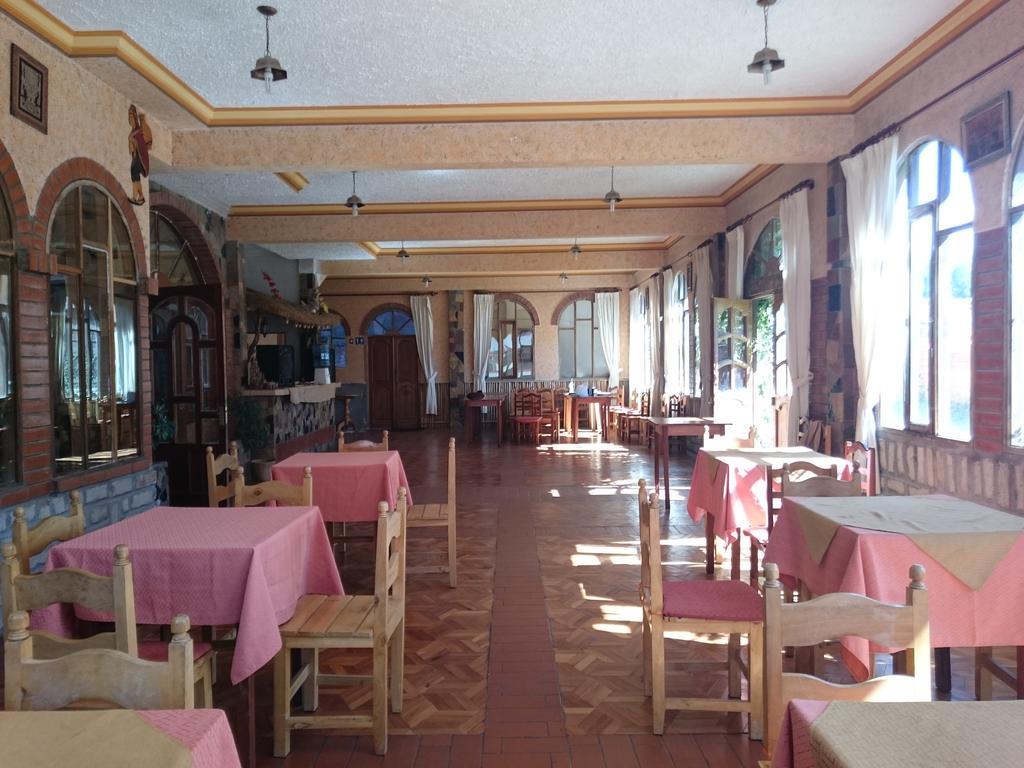 Hostal Real Los Andes Del Lago Копакабана Екстериор снимка