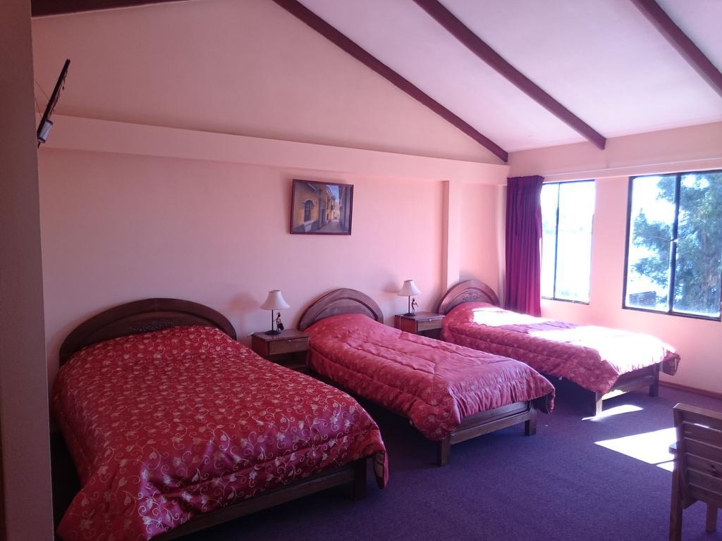 Hostal Real Los Andes Del Lago Копакабана Екстериор снимка