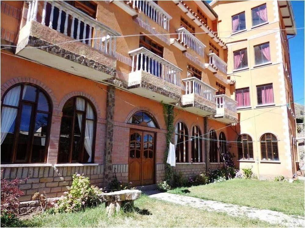 Hostal Real Los Andes Del Lago Копакабана Екстериор снимка