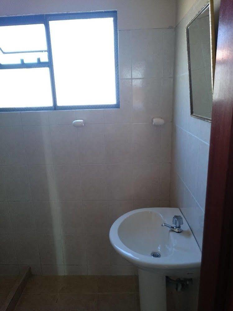 Hostal Real Los Andes Del Lago Копакабана Екстериор снимка