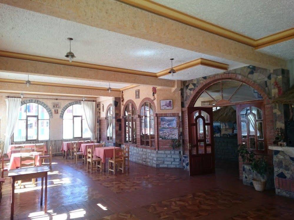 Hostal Real Los Andes Del Lago Копакабана Екстериор снимка